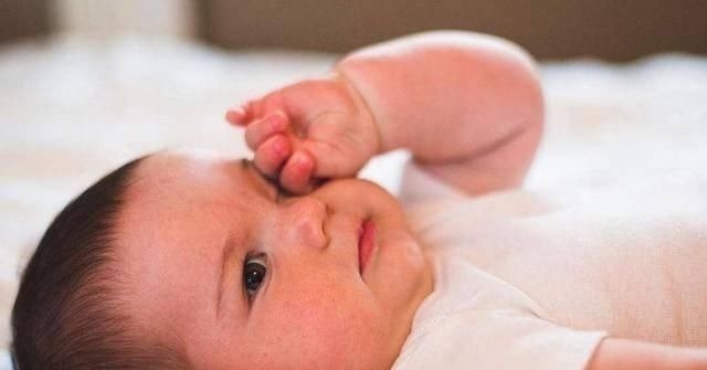 妈妈|孩子出生后多久能认出妈妈宝宝有这4个表现时,可能是认出你了