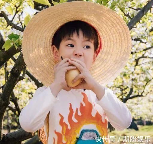 孩子不是双眼皮,家长亲自给整成双眼皮,网友:无知