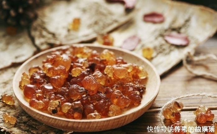 卵巢|女人不想满脸褶,4种“零嘴”要多吃,到六十岁也没皱纹