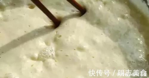 葱花|教你一个葱花小油饼的做法,不煎不蒸,天天吃不腻,特好吃