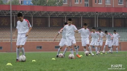 学校|可游泳，可滑雪……这所学校的体育课谁不爱？