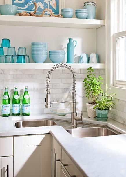 拐角|同样都是小厨房，他家把水槽挪到橱柜拐角处，见缝插针放下3个槽