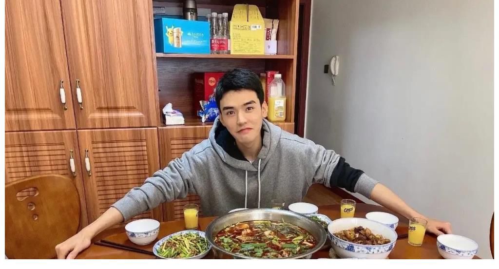 姚安娜|《中餐廳5》最近路透，周也龔俊再度同框，多位大咖加盟