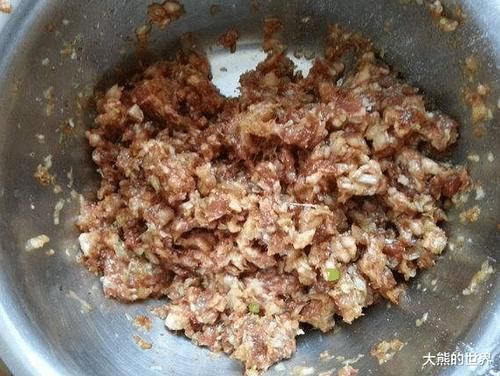 馅料|做白菜馅饺子，牢牢记住“两不放”，饺子味道香，还鲜嫩多汁