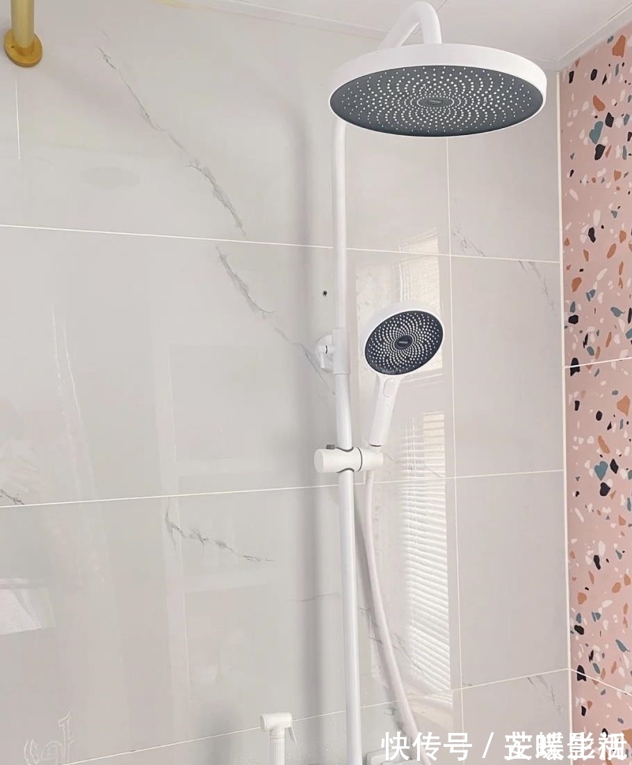 台面|女主128㎡新居,色彩碰撞带来的新颖浪漫体验,引得上万网友收藏