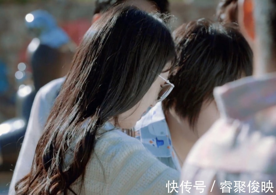 辣目洋子|不愧是北大毕业的!李雪琴画辣目洋子,随手几笔就画出了神韵