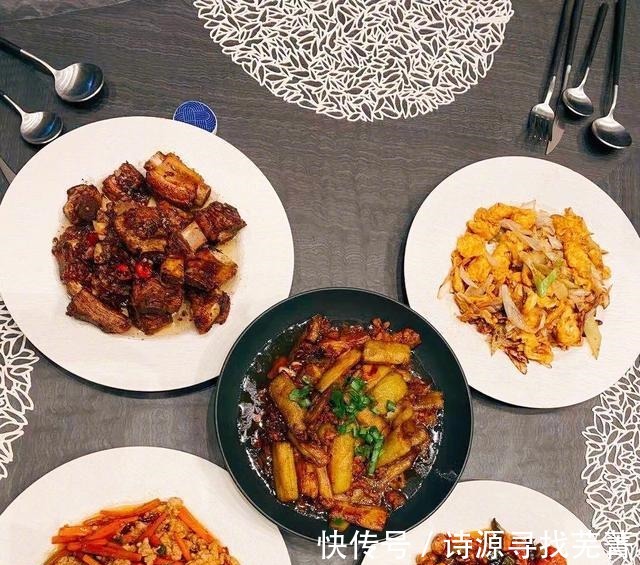 鸡胸肉|张艺兴晒湖南特色食物,吸引20万网友点赞,表示隔着屏幕看饿了!