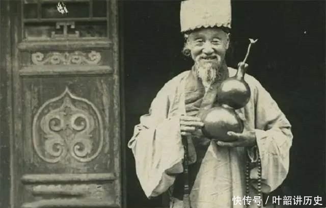 至今|“师兄与师傅下山抗日,至今未归”的道教,为何没有佛教受欢迎