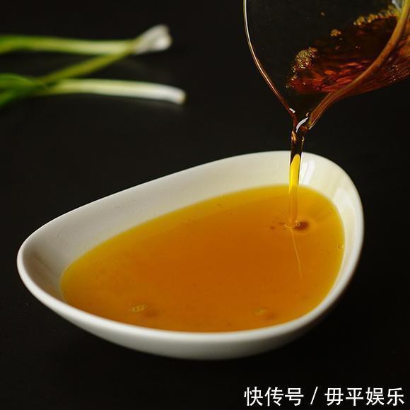 饱和脂肪酸|猪油、玉米油、花生油、菜籽油哪种更健康建议3种油尽量少吃