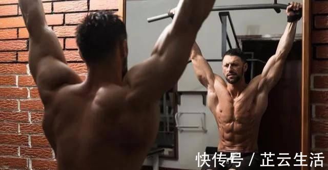 腹肌|男神腹肌养成法,3个动作高效虐腹,雕刻完美肌肉线条