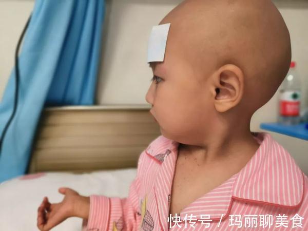 妈妈|“最抠”妈妈,把免费婴儿尿裤当卫生巾用,背后故事让人流泪……