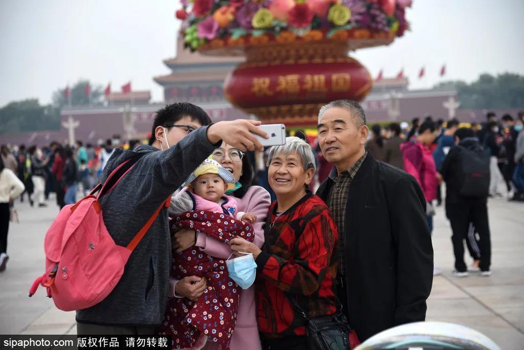 细“鼠”点滴：极不平凡的2020年，看完竟然默默流泪了！