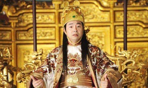 值钱|古代皇帝经常赐大臣“万两黄金”,不肉疼吗?其实它没那么值钱