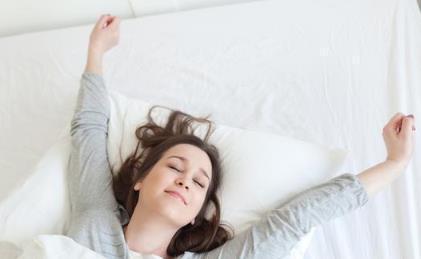 高血压的祸根找到了,谨记:晨起3要,睡前2不要,血压稳如山