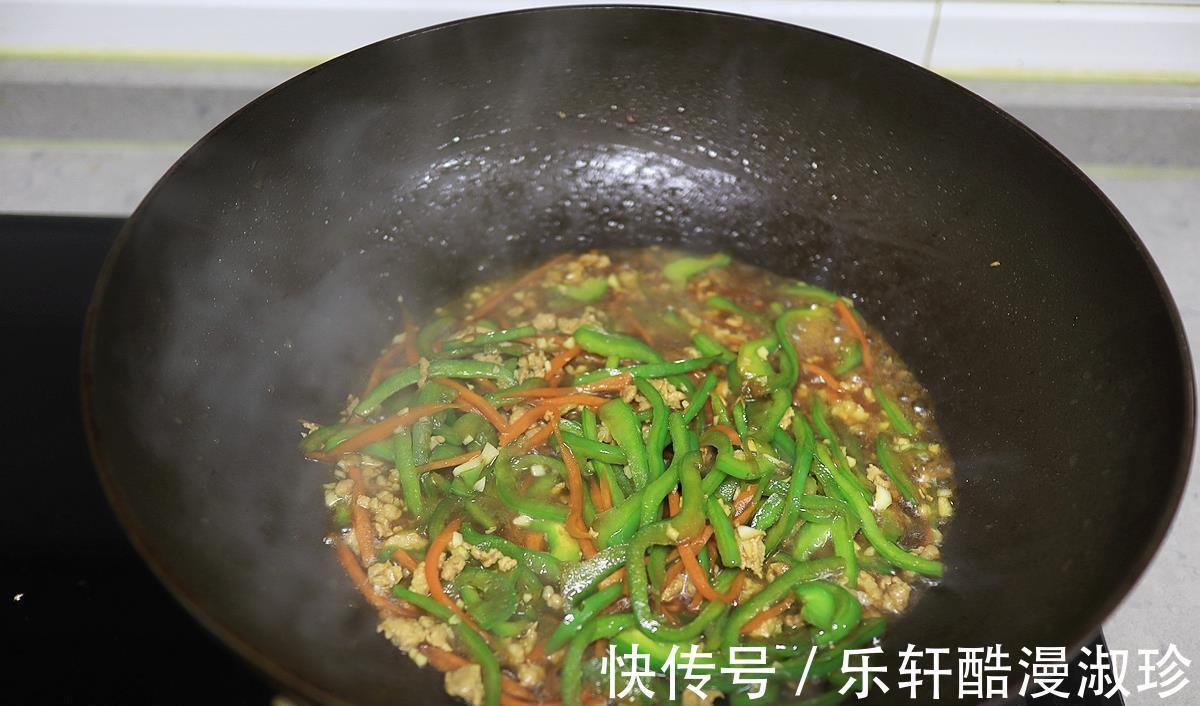 胡萝卜|一口满足的捞面,搭配胡萝卜和肉末,简单又美味