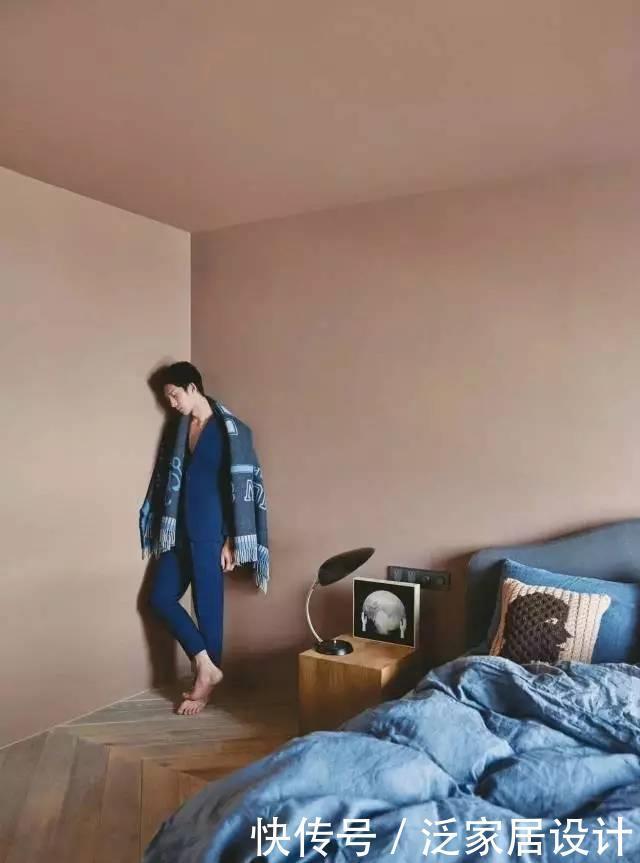 出自|井柏然的上千万豪宅,餐桌椅均出自欧洲品牌设计师之手,就是高端