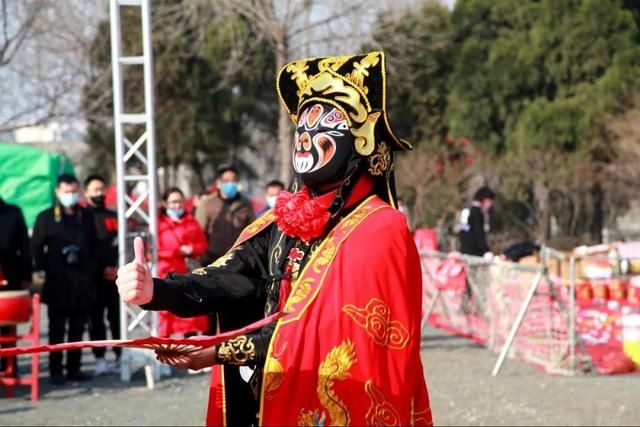  大饱眼福！锣鼓、秧歌、大戏、变脸齐上阵，让你一次看过瘾！