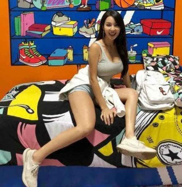 节食减肥|40岁老师健身16年,如今面容保养像少女,学生最爱听她上课