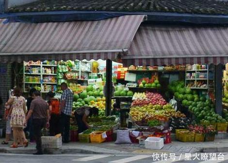 中国|中国游客在越南水果摊看到标语，放弃购买转身就走，这是为何