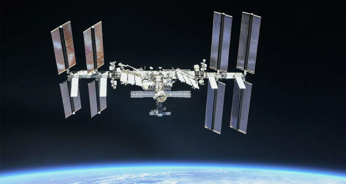 空间站 国际空间站上俄宇航员将出舱做好旧舱脱离对接的准备