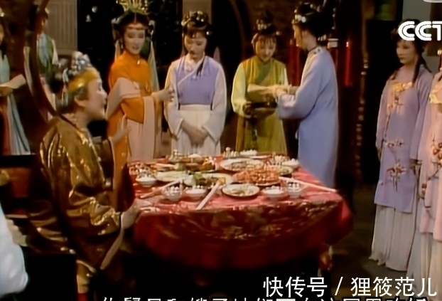 87版@看懂黛玉在贾府的第一顿饭，我才能明白87版《红楼梦》的经典