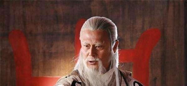 姜子牙!这哥俩,上了封神榜也不给封神,却因祸得福,于千年之后肉身成圣!