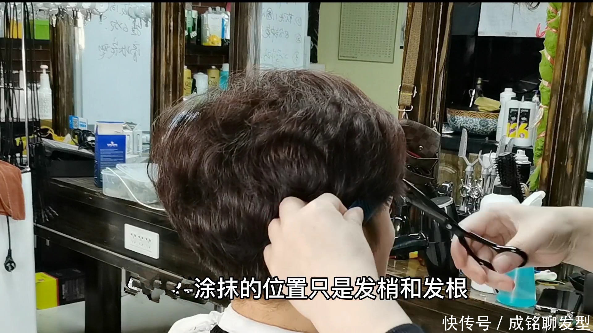 时髦|60岁女人别总烫小卷发,试试优雅又大气的摩根柔卷烫,减龄又时髦