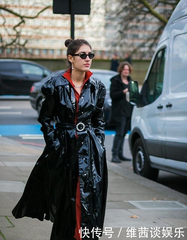 今年冬天流行羊腿袖大衣，时髦复古还凸显气场，小个子女生也能穿