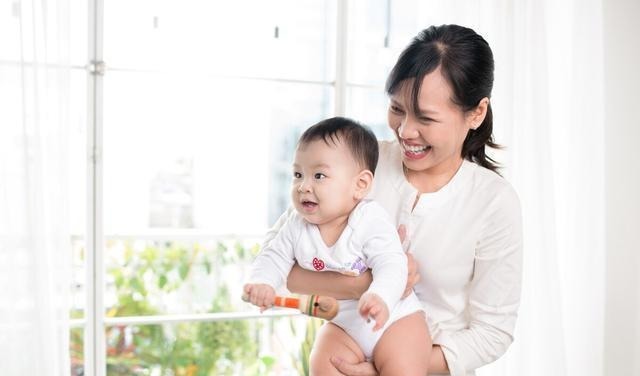 产后抑郁|“超健忘妈妈”火了,产后出院把萌娃落医院,医生:卸货就走了