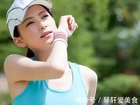 汗液|汗从哪里来,病就从哪里出?夏季爱出汗的人,看一下你属于哪种?