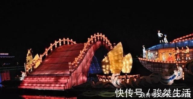 乌衣巷|一首诗千古名篇,感受世事变迁兴亡交替,一起欣赏刘禹锡的《乌衣巷》!