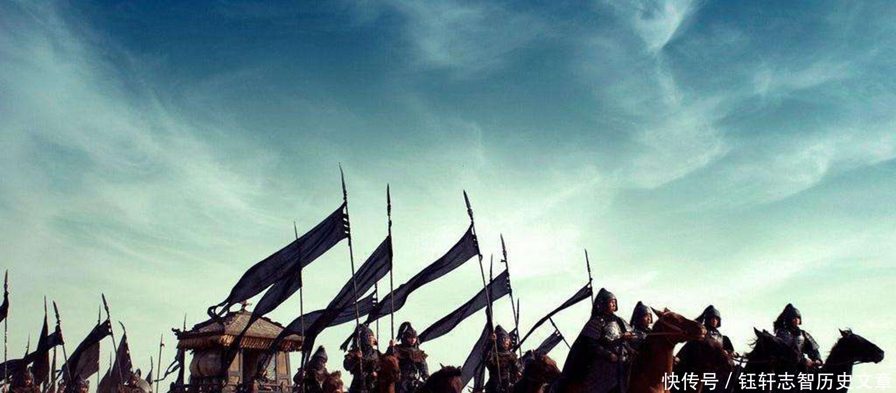 黑色|为何秦始皇穿的是黑龙袍,后来的皇帝却都是黄袍专家他们可不敢