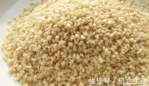 3种垃圾'一文不值',却对养花有用,可让植物叶片又绿又肥