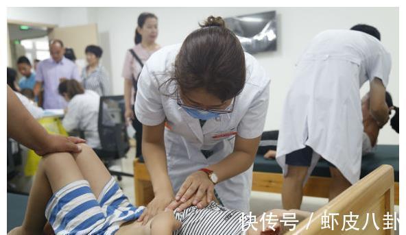 儿科医生|儿科医生呼吁停止食用,比辣条还伤发育,提醒爸妈:趁早撤下饭桌