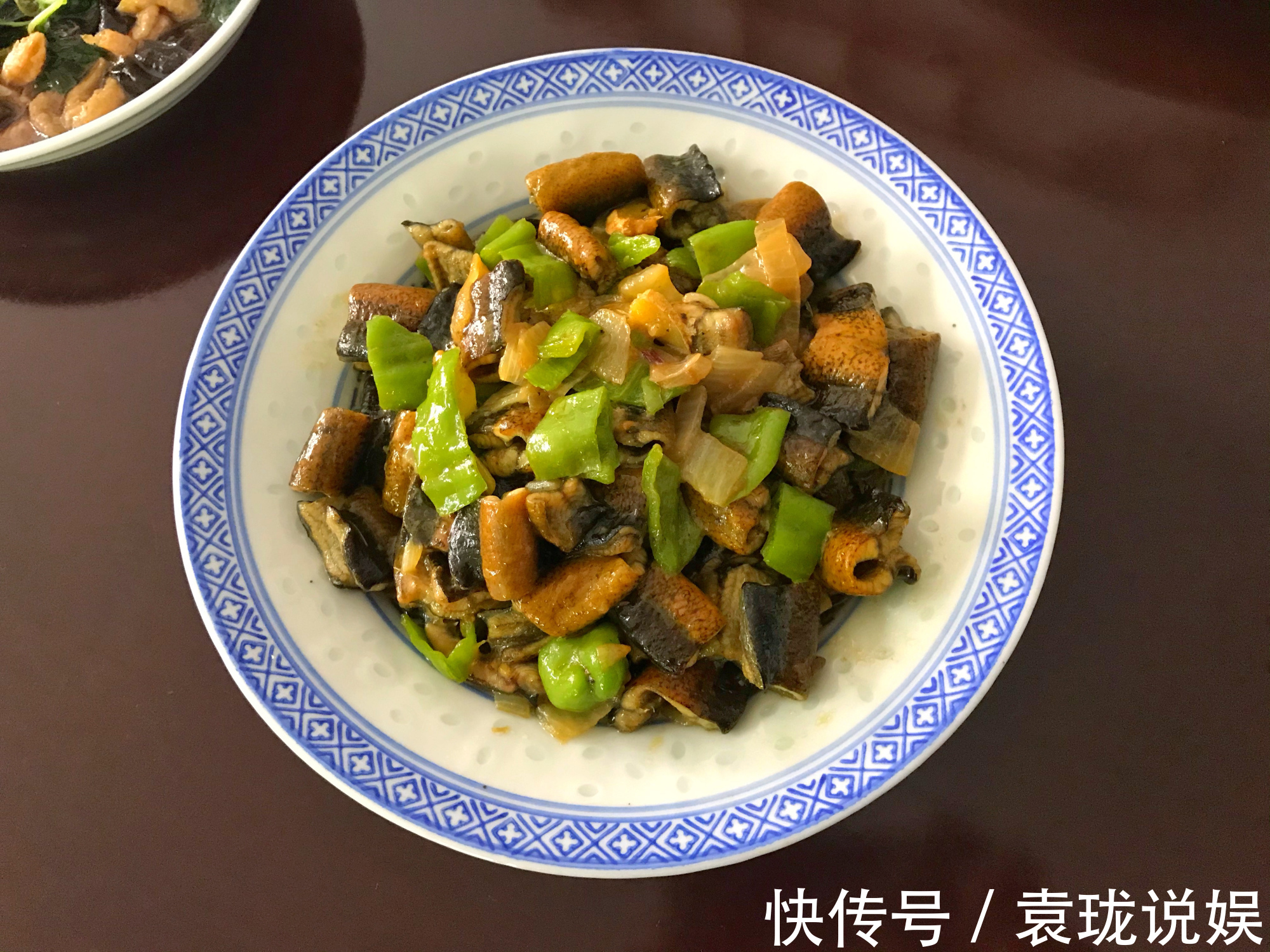 营养|三个人的晚餐4菜1汤，不精致但有营养，应季而食，吃得舒心不浪费