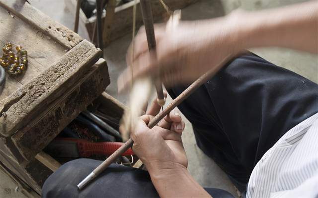 手工|阜南民间老手艺——手工制秤