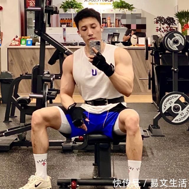 撞臉黃景瑜,身材不輸彭于晏,孫健淇告訴你男人有肌肉就有男友力