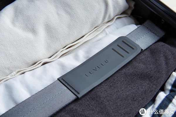 运动户|运动户外 篇五:地平线8号POWER行李箱,恰到好处的高级感