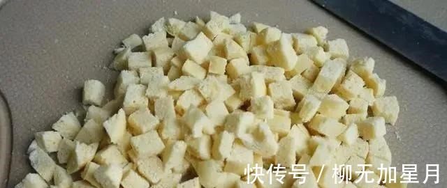 面包糠别再出去买了,在家就能做真材实料,酥香细腻又好吃!
