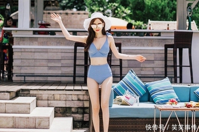 女神|随性甜美的比基尼泳衣美女,展现女神的精致典雅