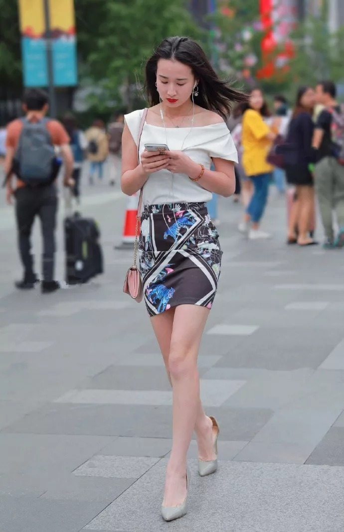 夏日|高跟鞋时尚搭配,在夏日打造迷人的女神范