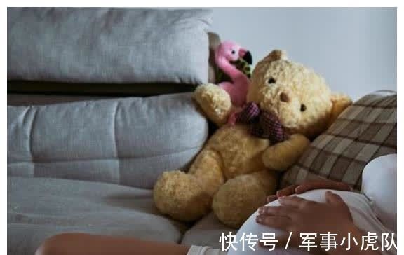 脐带|怀孕期间,孕妈要避免这三种行为,不然胎儿可能会“喘不过气”哦