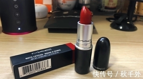 滋润型 嫌自己口红拔干不持久?那是你不懂怎么选,学会这四招不花冤枉钱