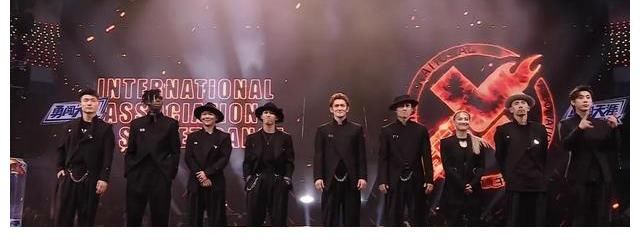 《這！就是街舞》完美收官，秒變成團夜，話題爭議大