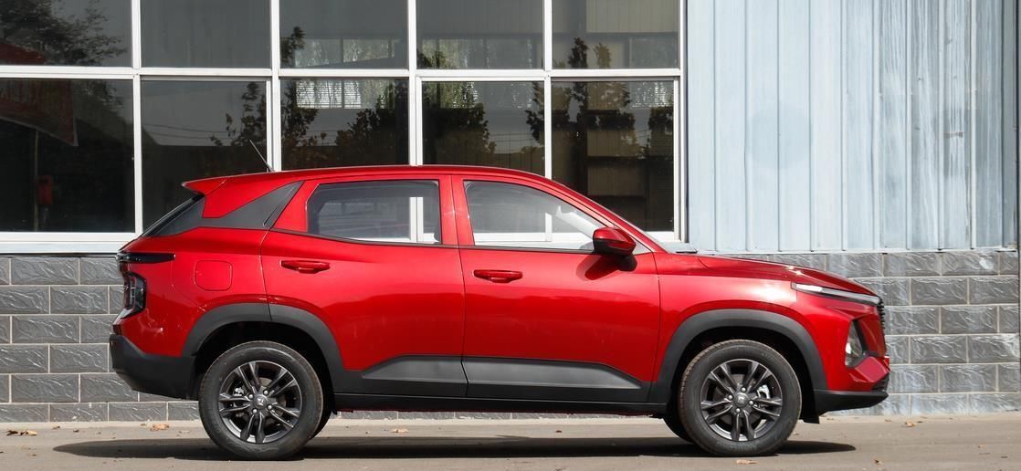 月薪四五千想买车 看看这几款 6万多起售还省心 国产合资都有 乐惠车