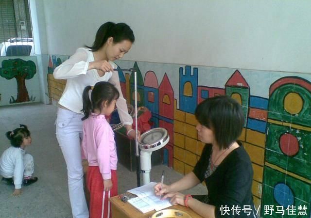 户外运动|母亲自责13岁的娃最多长到1米5,儿科医生家长都有这个毛病