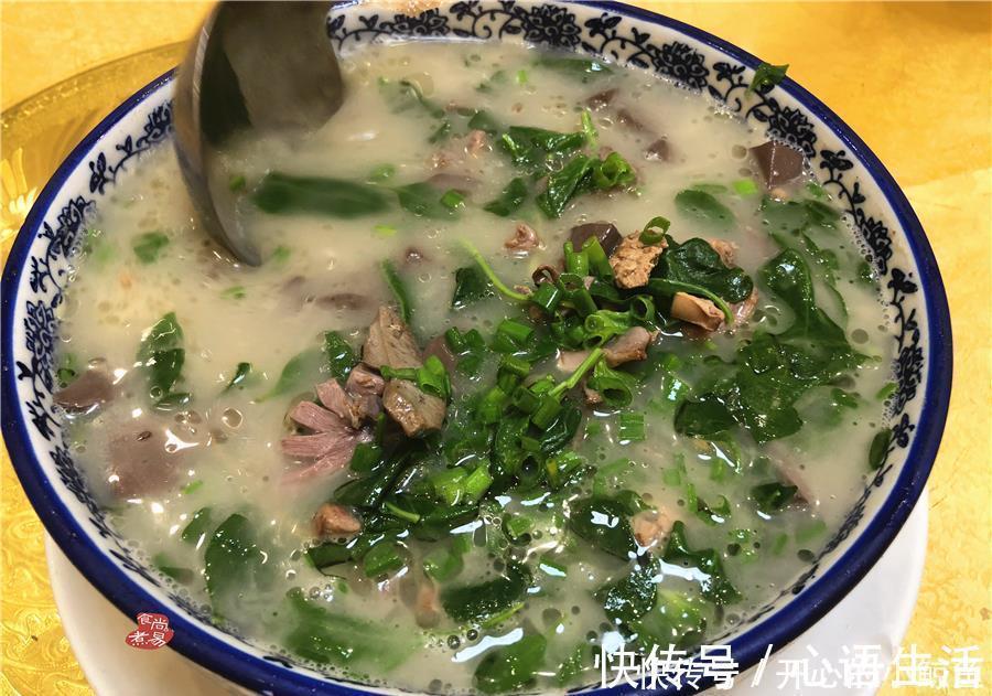 亲戚请吃饭，表姐提前抢着去买单，5人花了210，爸妈满足吃到撑