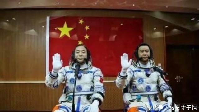 张苹 "改革先锋"景海鹏:中国唯一3次上太空的人,妻子子女今何在?