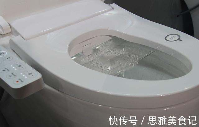 釉面|买马桶,别听商家说得“天花乱坠”,选购时,认准几个方面就够了