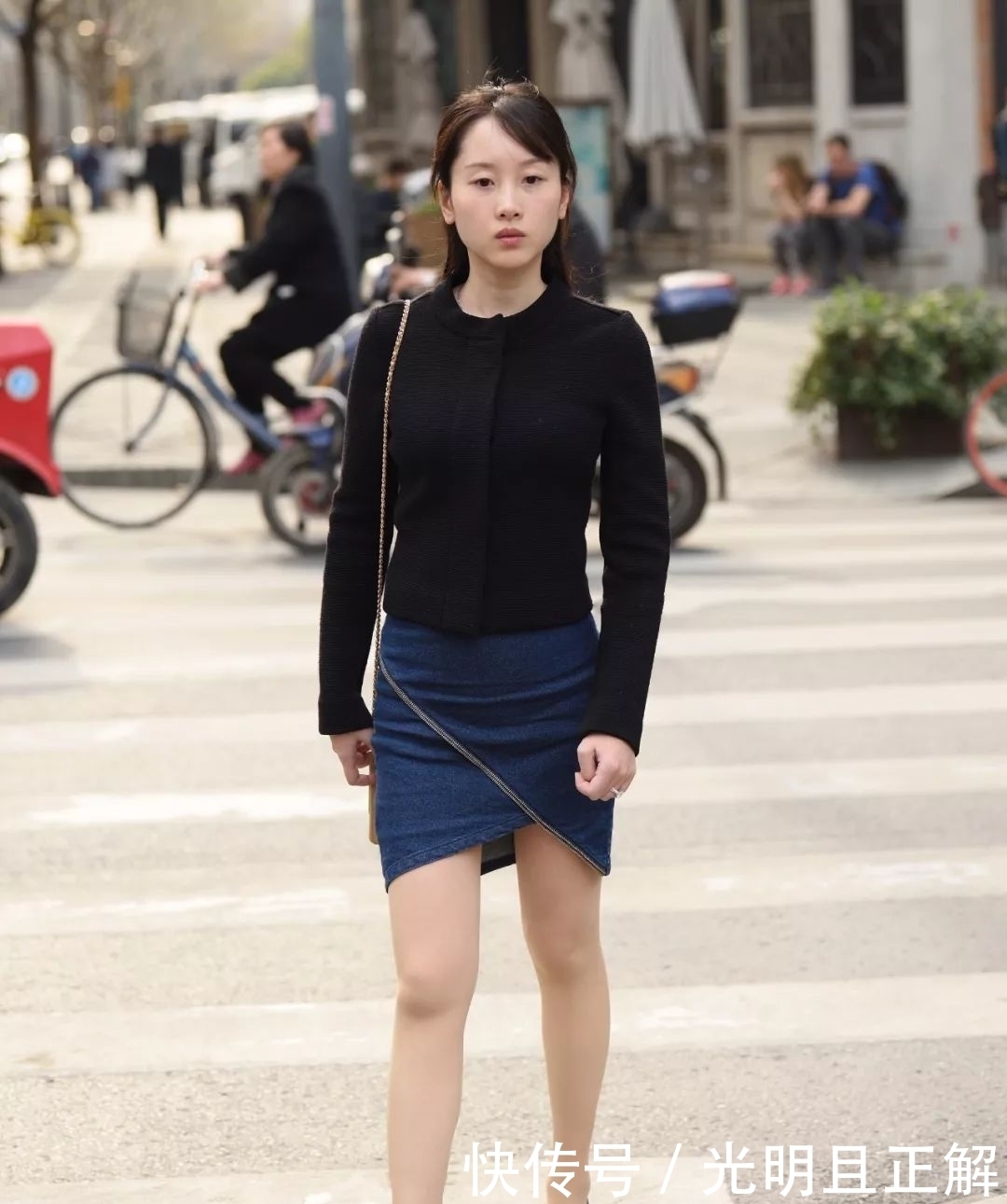 半身裙|时尚女生的秋季穿搭,温柔针织衫搭配高腰半身裙,优雅显瘦有气质